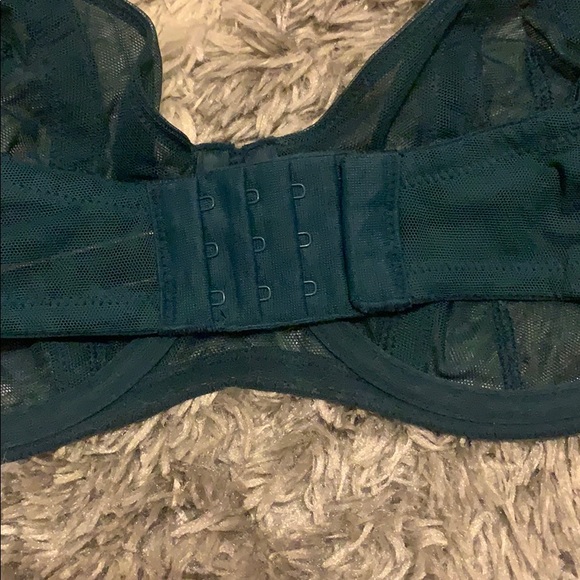 Victoria’s Secret Mesh Bra - Picture 3 of 3